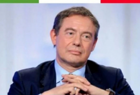     سناتور إيطالي:   أذربيجان جانب عادل  