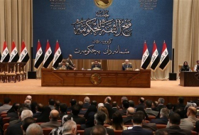 نائب في البرلمان العراقي يحذر من تخفيض صرف الدينار