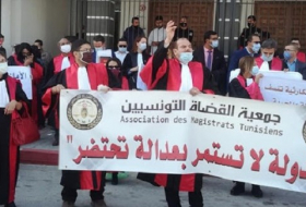 شلل في المحاكم التونسية منذ أكثر من شهر