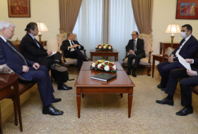    الرؤساء المشاركون يجتمعون مع وزير الخارجية الأرميني  