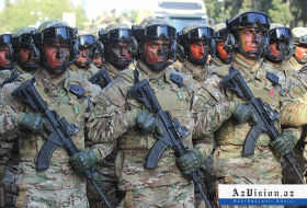   القوات الخاصة بنخجوان تستعد للموكب -   فيديو    