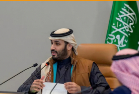 جاكيت محمد بن سلمان يثير ضجة في السعودية ويسبب أزمة لمتجر إلكتروني أجنبي