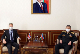    التعاون العسكري يبحث بين اذربيجان وبريطانيا العظمى  