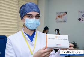   اليوم الأول للتطعيم في أذربيجان -   صور    