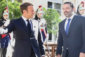 الزعيمان اللبناني والفرنسي يبحثان أزمة لبنان وتشكيل حكومة