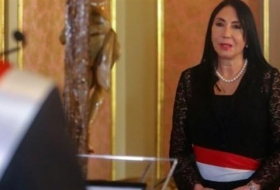 استقالة وزيرة خارجية بيرو بعد تلقيح مسؤولين قبل المواطنين ضد كورونا