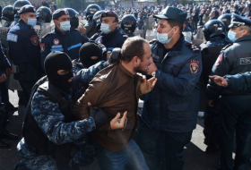   اعتقال المتظاهرين في يريفان  