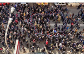   اشتباكات بين أنصار باشينيان والمتظاهرين -   فيديو    