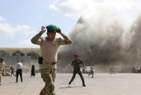 انفجار يستهدف موكباً لقيادات عسكرية في مدينة عدن 