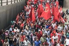 مسيرة حاشدة للحزب الشيوعي اللبناني في بيروت تنديدا بالوضع الاقتصادي والمالي