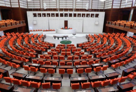   البرلمان التركي يناقش الجرائم الأرمينية  