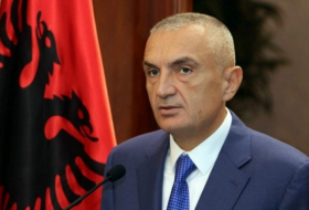    الرئيس الألباني هنأ إلهام علييف  