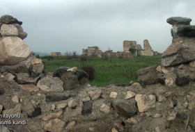   لقطات من قرية قارابيريملي في منطقة أغدام -   فيديو    
