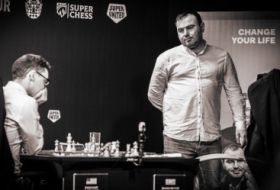   شهريار محمدياروف يفوز بالمركز الأول في مسابقة Superbet Chess Classic  