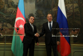 مكالمة هاتفية بين وزيري خارجية أذربيجان وروسيا 