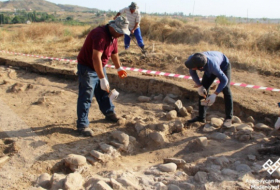   اكتشاف مستوطنة أواخر العصور الوسطى في توفوز -   صور    