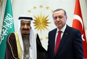 الملك سلمان يتلقى التهاني من الرئيس التركي