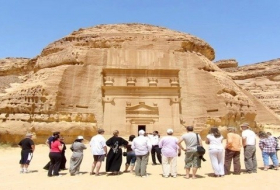 السعودية تسمح بدخول حملة التأشيرات السياحية في 1 أغسطس