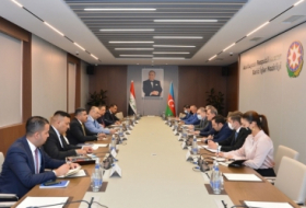   وزير الخارجية يستقبل وزير الاتصالات العراقي  