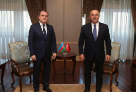   مكالمة هاتفية بين وزيري خارجية أذربيجان وتركيا   