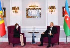   الرئيس إلهام علييف يلتقي رئيسة مولدوفا  