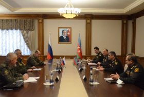   وزير الدفاع يلتقي القائد الجديد لقوات حفظ السلام الروسية  