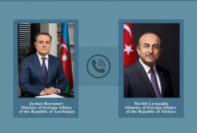 مكالمة هاتفية بين وزيري خارجية أذربيجان وتركيا
