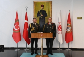 مناقشة التعاون بين أذربيجان وتركيا في مجال التعليم العسكري