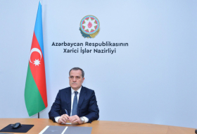     جيهون بيراموف:   العلاقات بين أذربيجان والمجر تتطور بشكل مكثف  