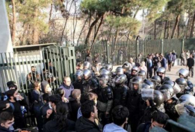 احتجاجات إيران: ارتفاع عدد القتلى إلى 22 بينهم اثنان من الحرس الثوري والشرطة
