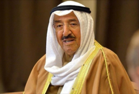 أمير الكويت يلتقي وزير الدفاع الأمريكي قبيل انطلاق القمة الخليجية