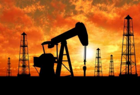 النفط قرب أعلى مستوى بفعل توقعات بزيادة الطلب