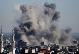 الجيش الإسرائيلي يقصف قطاع غزة برا وجوا
