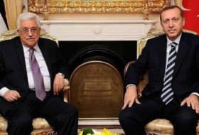 أردوغان وعباس يبحثان هاتفياً الوضع في القدس