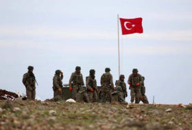 الجيش التركي يرسل مزيداً من التعزيزات العسكرية للحدود السورية